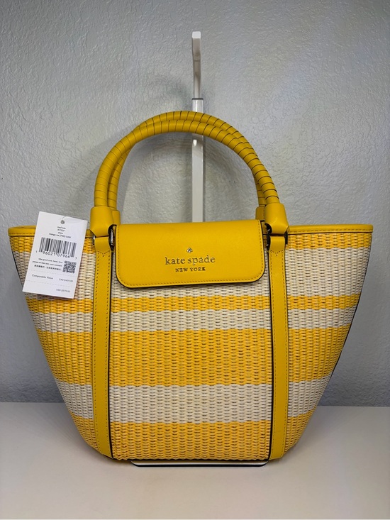 kate spade Handbags - NWT Kate Spade Mango Ice Cruise Medium Woven Tote/ Crossbody